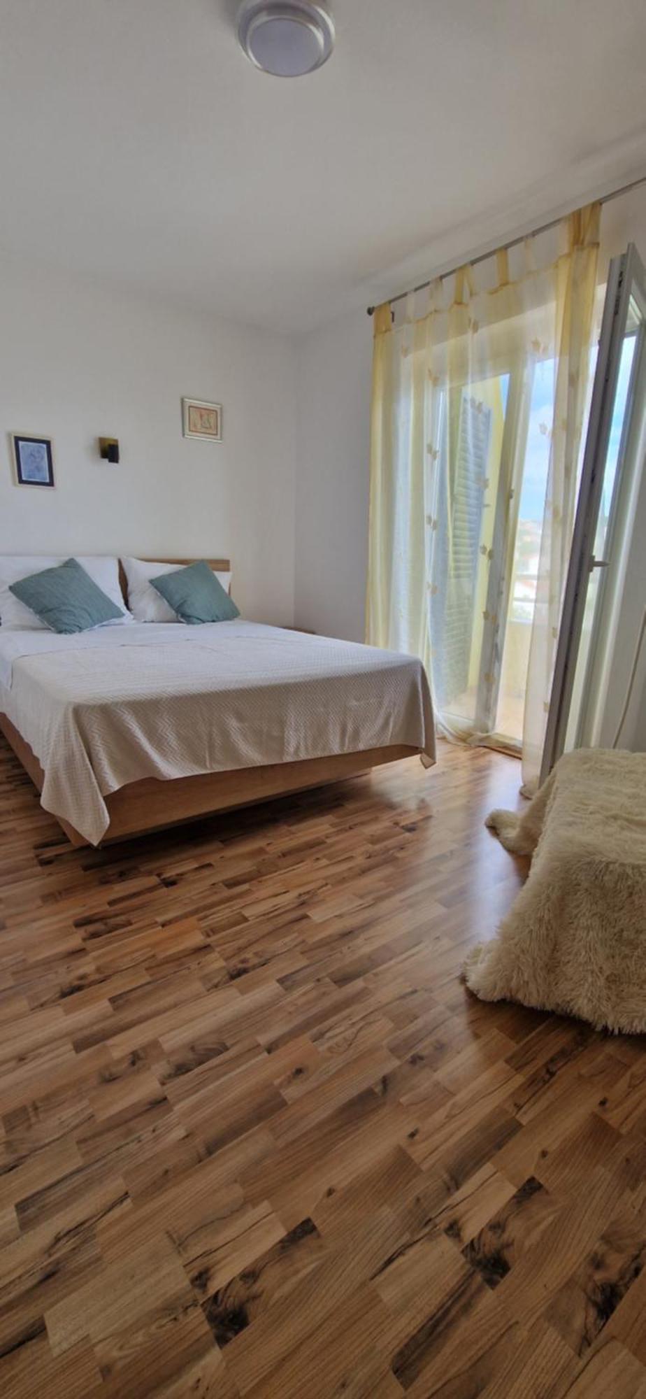 Sunce Apartment Vrbnik Exterior foto